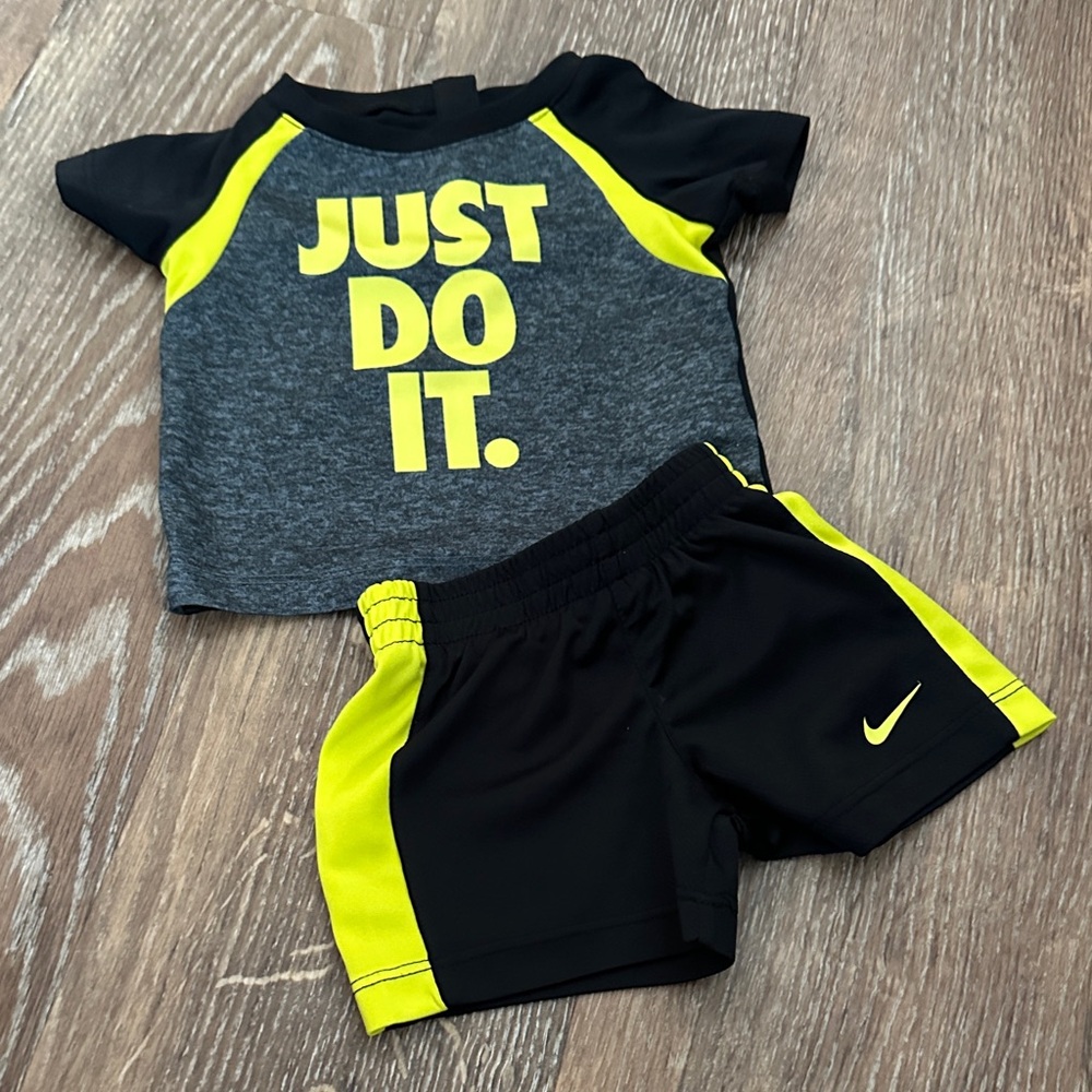 Nike Black and Yellow Baby Set